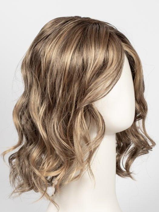 24BT18S8 | Medium Gold Brown and Light Gold Blonde Blend, Shaded with Dark Gold Brown