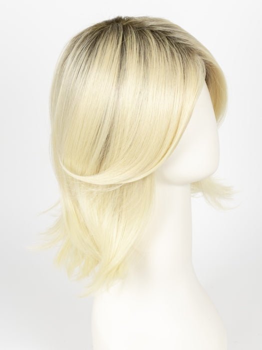RL613SS SHADED PLATINUM | Dark Brown roots with Warm Platinum Blonde