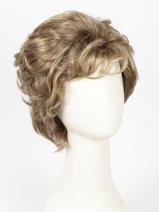 GL15-26SS SS BUTTERED TOAST | Chestnut brown base blends into multi-dimensional tones of medium brown and golden blonde.