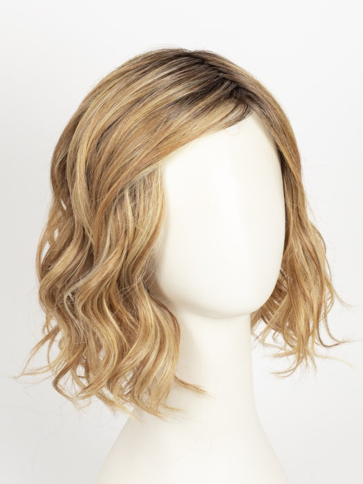 SUGAR COOKIE WITH HAZELNUT | Caramel Honey Blonde with Medium Golden Butterscotch Blonde Highlights, Medium Brown Roots