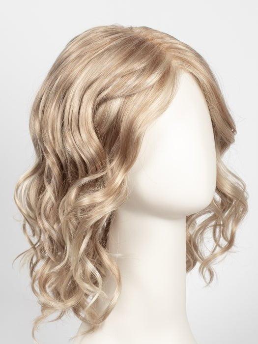 24B22 | Light Gold Blonde and Light Ash Blonde Blend