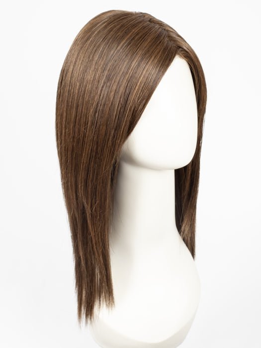 ENGLISH TOFFEE | A blend of medium chocolate and Tuscany rich brown with light auburn highlights