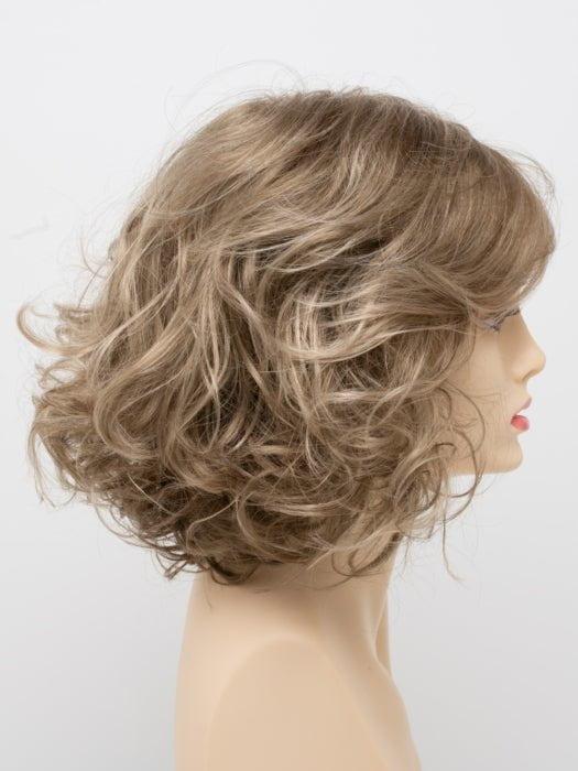 GINGER CREAM | Dark Beige Blonde underneath highlighted on top with Light Beige Blonde