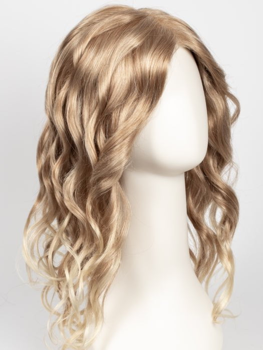 27T613F | Medium Red-Gold Blonde and Pale Nat Gold Blonde Blend with Pale Tips and Medium Red-Gold Blonde Nape