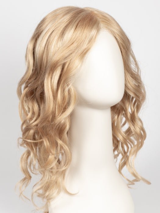 FS613/24B | Light Gold Blonde and Pale Natural Blonde Blend with Light Natural Blonde Highlights
