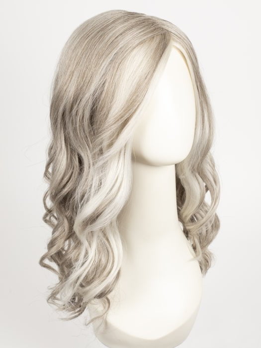 RL51/61 ICED GRANITA | Lightest Grey Progresses to a Deep Grey at the Nape