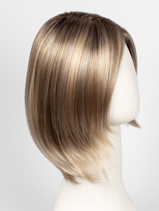 12FS8 | Light Gold Brown, Light Natural Gold Blonde and Pale Natural Gold-Blonde Blend, Shaded with Medium Brown