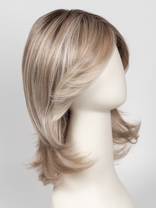 RL19/23SS | SHADED BISCUIT | Light Ash Blonde Evenly Blended with Cool Platinum Blonde and Dark Roots