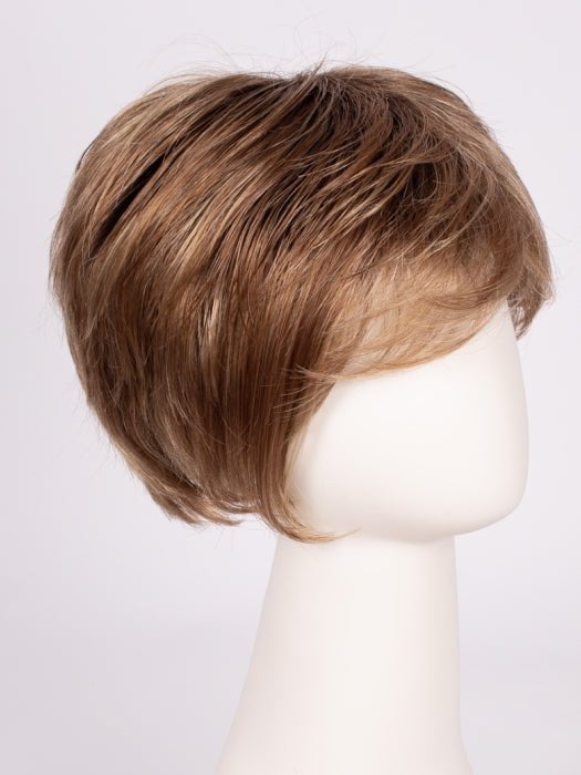 SS14/25 HONEY GINGER | Dark Blonde Evenly Blended with Medium Golden Blonde Highlights and Dark Roots