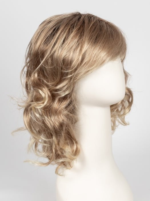 27T613S8 | Medium Natural Red-Gold Blonde and Pale Natural Gold Blonde Blend and Tipped, Shaded with Medium Brown