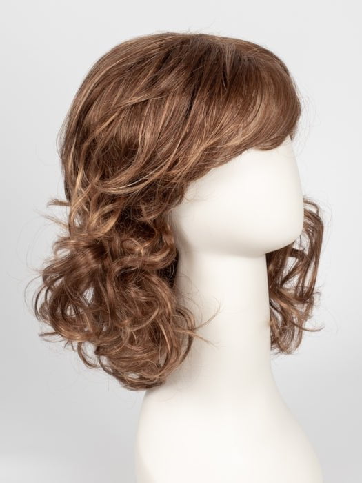 FS27 | Medium Red-Gold Brown and Light Red-Gold Blonde Blend with Light Red-Gold Blonde Bold Highlights
