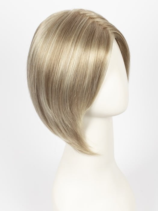 22F16 BLACK TIE BLONDE | Light Ash Blonde and Light Natural Blonde Blend with Light Natural Blonde Nape