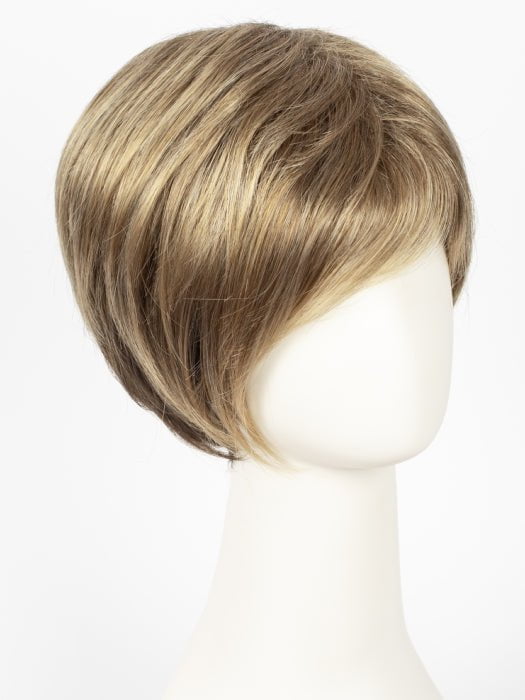 10/26TT FORTUNE COOKIE | Light Brown and Medium Red-Gold Blonde Blend with Light Brown Nape