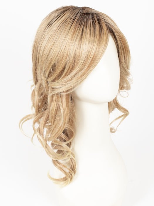 27T613S8 | Medium Red-Gold Blonde and Light Gold Blond Blend with Tips, Shaded with Dark Gold Brown