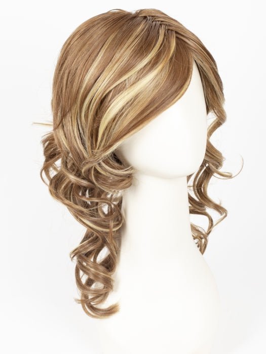 FS26/31 | Medium Red-Gold Brown and Light Gold Blonde Blend with LT Gold Blonde Bold Highlights