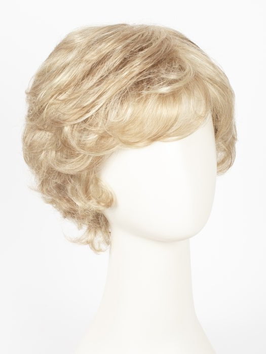 24B22 | Light Gold Blonde and Light Ash Blonde Blend
