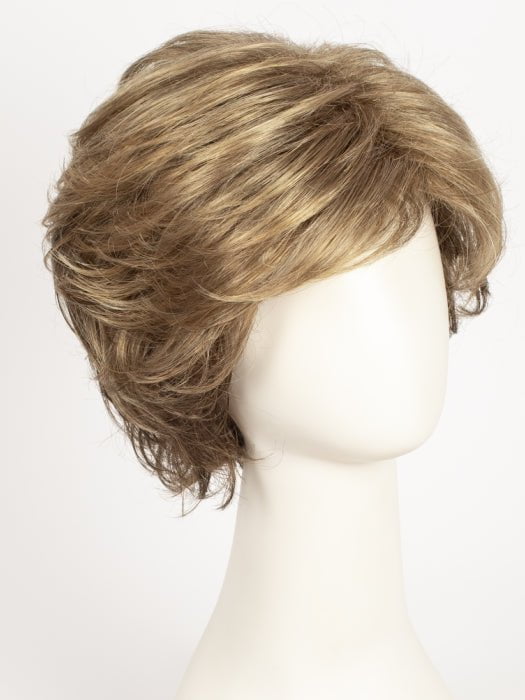 10/26TT FORTUNE COOKIE | Light Brown and Medium Red-Gold Blonde Blend with Light Brown Nape