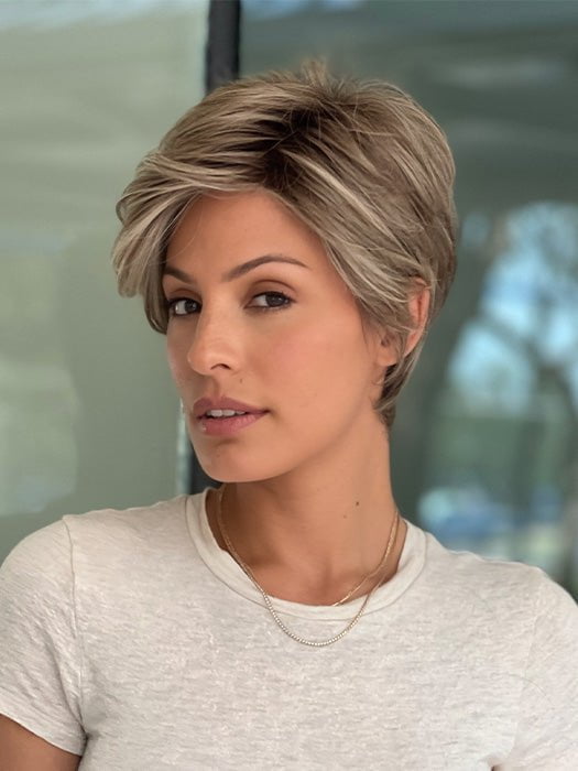 RL12/22SS SHADED CAPPUCCINO | Light Golden Brown Evenly Blended with Cool Platinum Blonde Highlights with Dark Roots