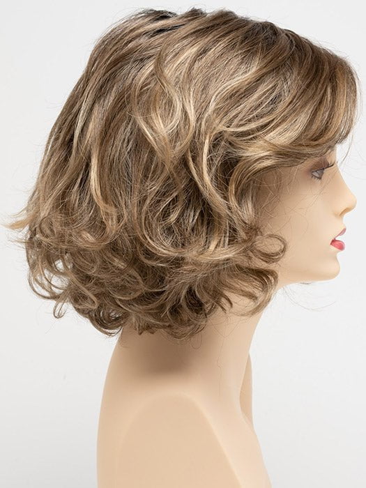 HONEY BREEZE | A blend of Cool, Honey Blonde and Multi-Dimensional Medium Brown with Darker Brown Roots