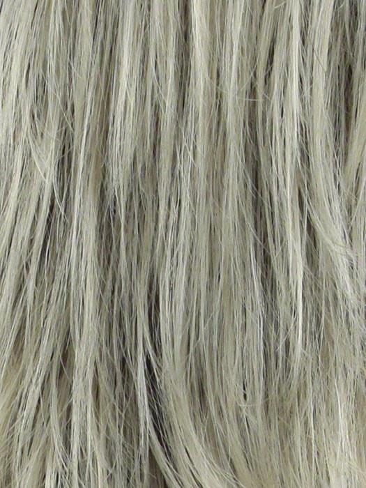 CHAMPAGNE-R | Rooted Dark Blonde with Platinum Blonde Blended Base
