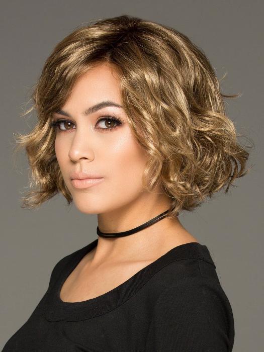 GL14-16SS SS HONEY TOAST | Chestnut brown base blends into multi-dimensional tones of medium brown and dark golden blonde.