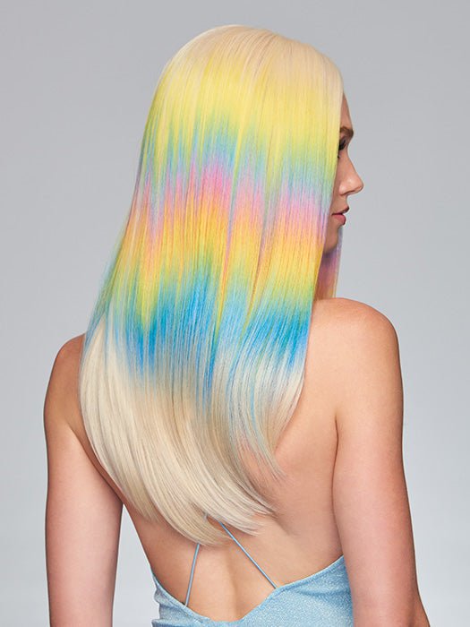 The Tru2Life heat-friendly synthetic fiber lets you change it up from straight to wavy in a flash