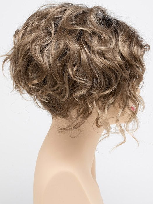 HONEY BREEZE | A blend of Cool, Honey Blonde and Multi-Dimensional Medium Brown with Darker Brown Roots