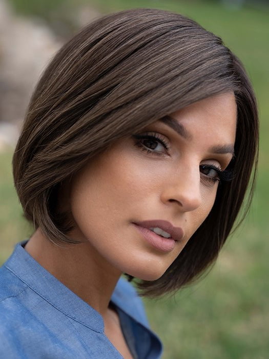 LETS RENDEZVOUS by Raquel Welch in RL8/12SS ICED MOCHA | Medium Brown shaded with Dark Blonde