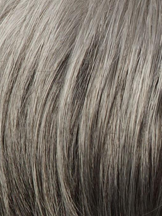 R119G GRADIENT SMOKE | Light Brown With 80% Gray in Front Gradually Blended Into 50% Gray in Nape Area