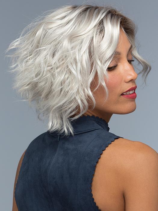 WYNTER by Estetica in SILVERSUN/RT8 | Iced Blonde with Soft Sand & Golden Brown Roots