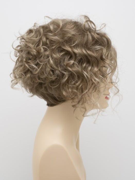 GINGER CREAM | Dark Beige Blonde underneath highlighted on top with Light Beige Blonde