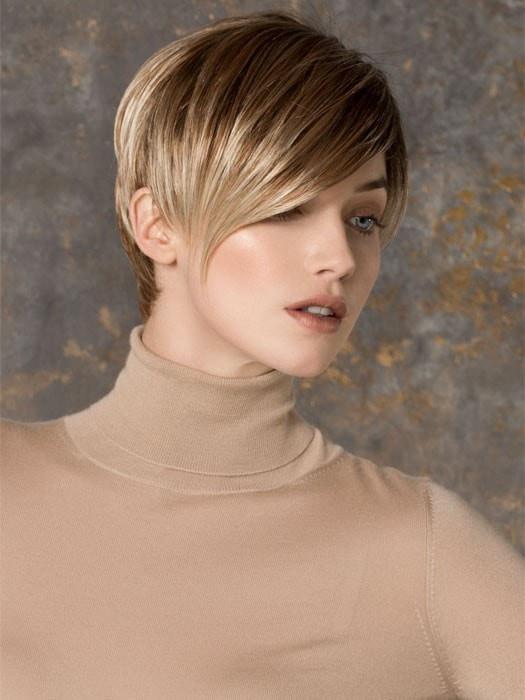 DISC by Ellen Wille in DARK-SAND-ROOTED | Light Brown Base with Lightest Ash Brown and Medium Honey Blonde Blend and Dark Roots