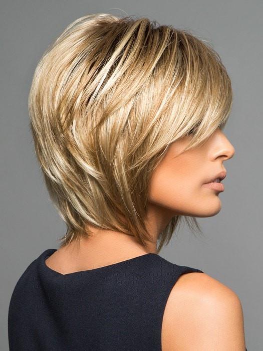 CREAMY TOFFEE R | Rooted Dark Blonde Evenly Blended with Light Platinum Blonde and Light Honey Blonde
