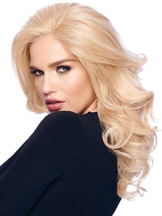 GRAND ENTRANCE by Raquel Welch in R9HH |  Light golden blonde