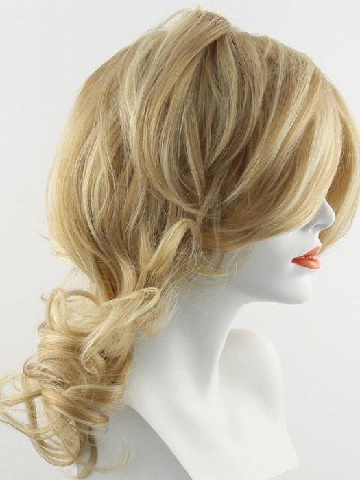 R14/88H GOLDEN WHEAT | Dark Blonde Evenly Blended with Pale Blonde Highlights