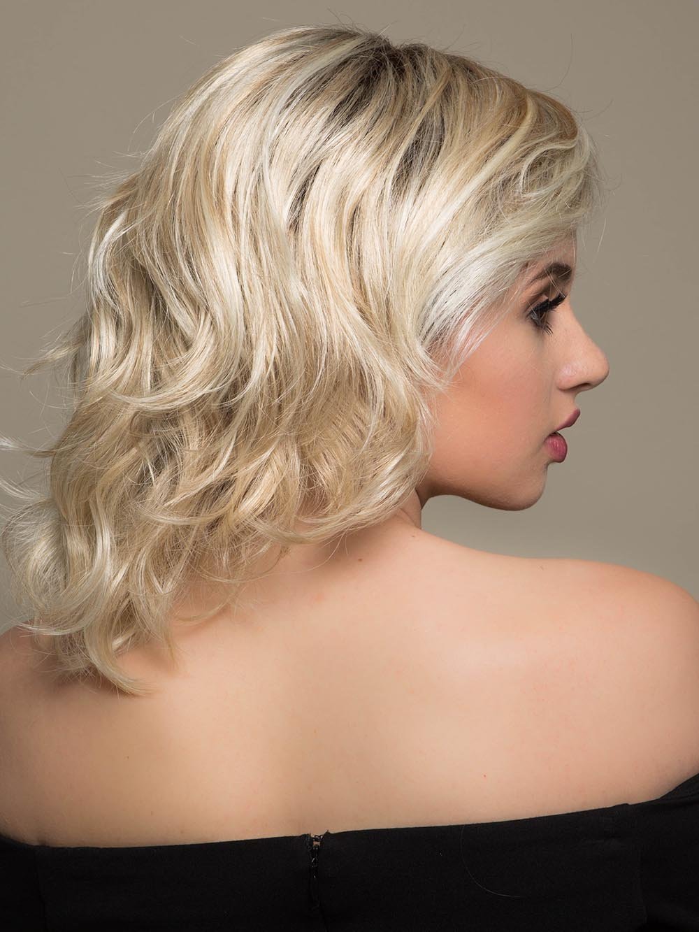 BEACH MONO by ELLEN WILLE in PASTEL BLONDE ROOTED | Platinum, Dark Ash Blonde, and Medium Honey Blonde blends With Dark Roots