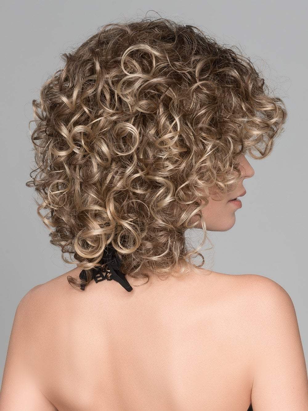 The cap design is extremely comfortable with open wefting and is ideal for an average head size. 