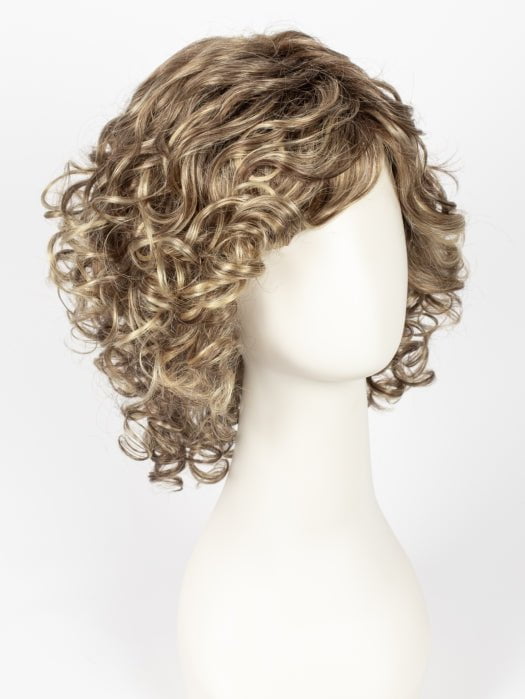 GL11-25SS HONEY PECAN | Chestnut Brown base blends into multi-dimensional tones of Brown and Golden Blonde