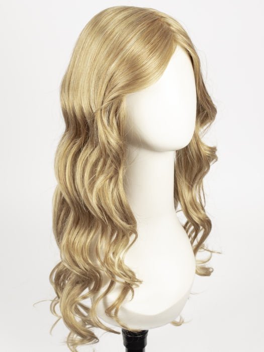 R25 GINGER BLONDE | Medium Golden Blonde with Subtle Blonde Highlights