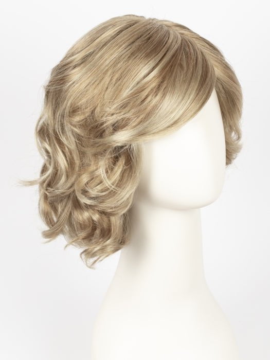 GL16-27 BUTTERED BISCUIT | Medium Blonde with Light Gold Highlights