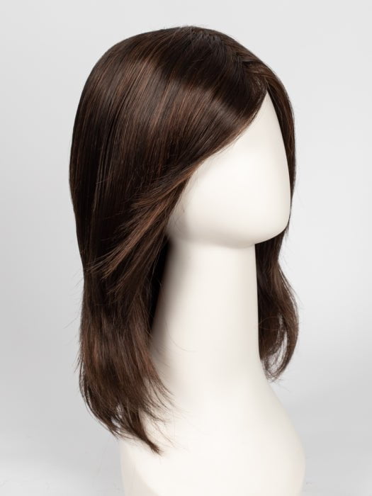 R6/30H CHOCOLATE COPPER | Dark Medium Brown Evenly Blended with Medium Auburn Highlights.