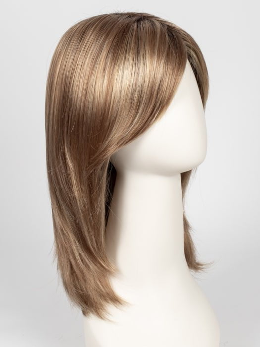 SS14/25 HONEY GINGER | Dark Blonde Evenly Blended with Medium Golden Blonde Highlights and Dark Roots