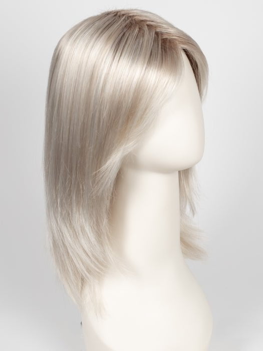 SS23/61 SHADED CREAM | Cool Dark Brown with Subtle Warm Highlights soft Pearlescent Roots