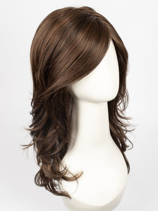 R6/27H | Chestnut Brown With Light Auburn Highlights