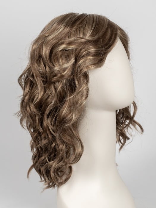 RH1226 | Light Brown With Fine Golden Blonde Highlights