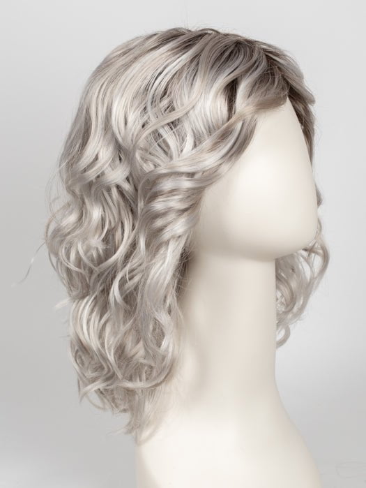 SILVERSUN/RT8 | Iced Blonde Dusted with Soft Sand and Golden Brown Roots