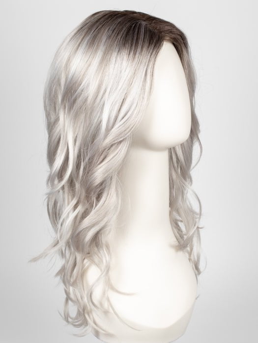 SILVERSUN/RT8 | Iced Blonde Dusted with Soft Sand and Golden Brown Roots