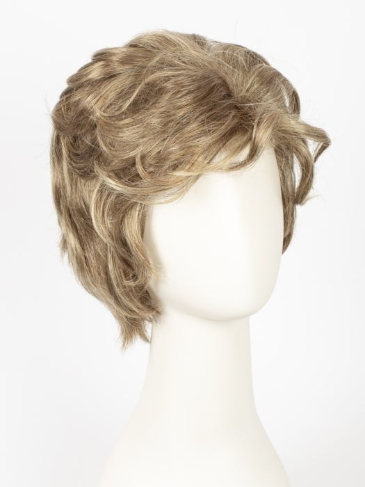 GL15-26 BUTTERED TOAST | Medium Blonde with Light Blonde Highlights