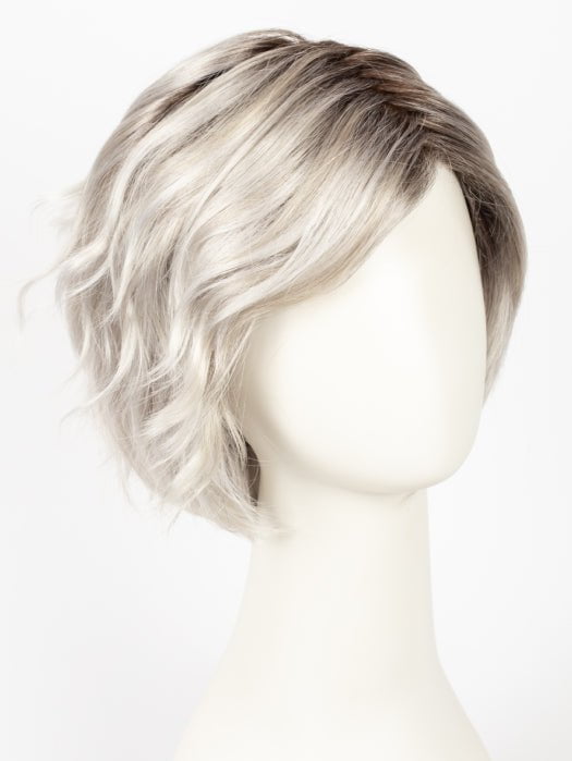 SILVERSUN/RT8 | Iced Blonde Dusted with Soft Sand and Golden Brown Roots