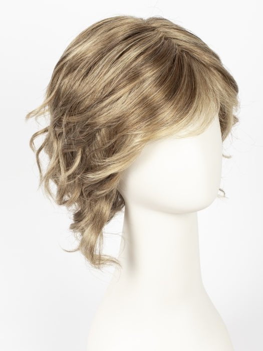 GL15-26 BUTTERED TOAST | Medium Blonde with Light Blonde Highlights